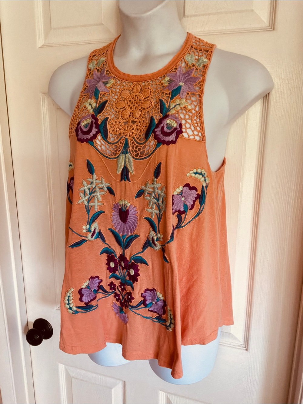 FREE PEOPLE…embroidery top - Picture 2 of 8